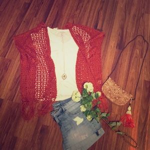 Boutique Sweater like Kimono w/free AE Tee👜👓